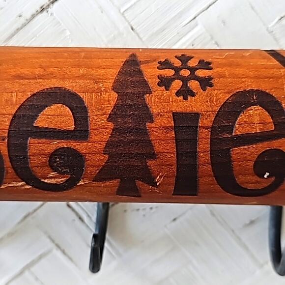Vintage Christmas Wooden Rolling Pin with 4 Hangers for Pot Holders, Aprons Etc. - Picture 6 of 11
